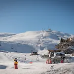 A La Montagne *